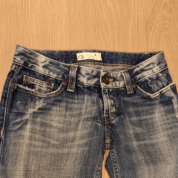 Women's Low Rise Flare Blue Jeans - Picture 9 of 10